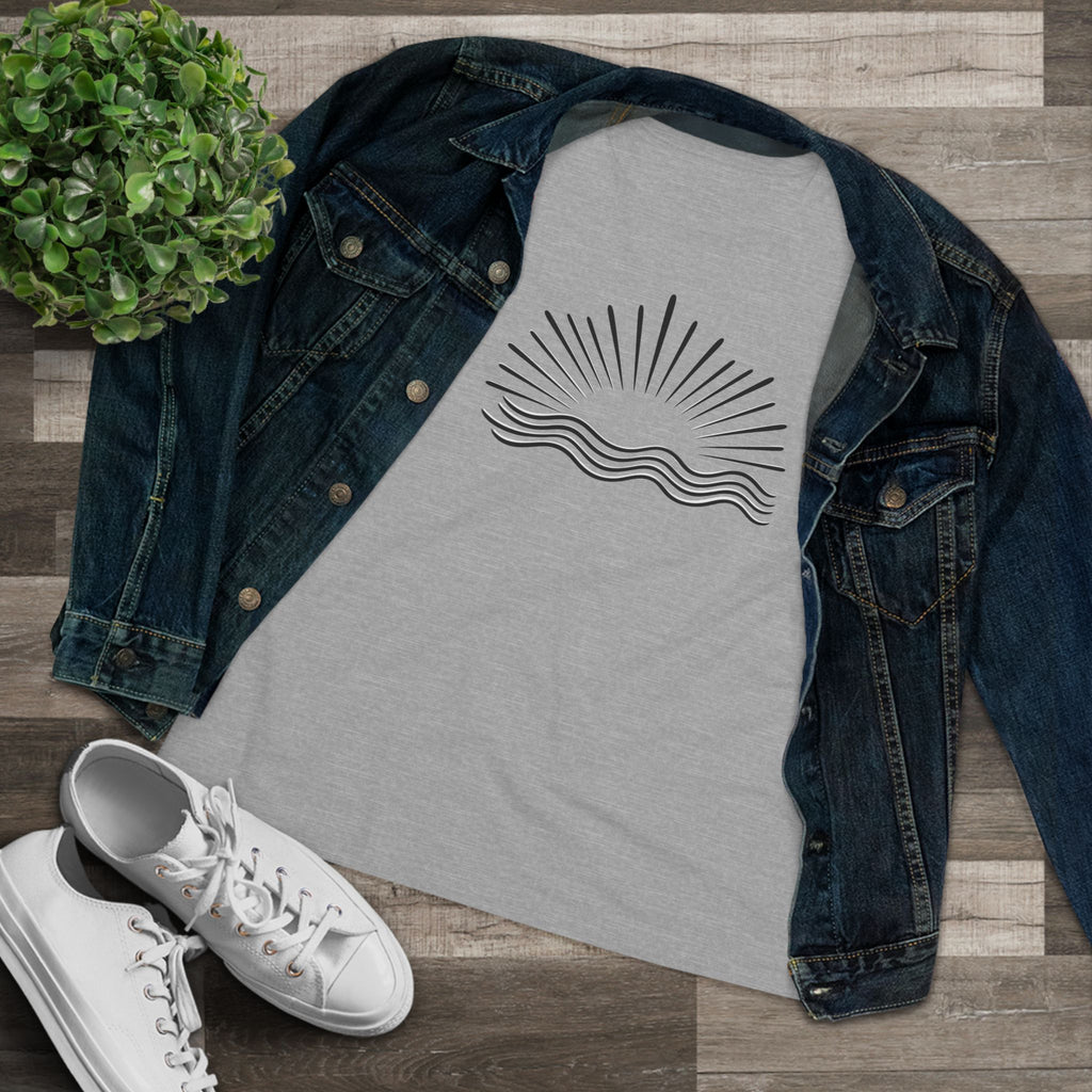SatsandStripes.com Women’s Minimalist Sun & Waves T-Shirt – Relaxed Fit Cotton Beach Tee Grey with Jean Jacket