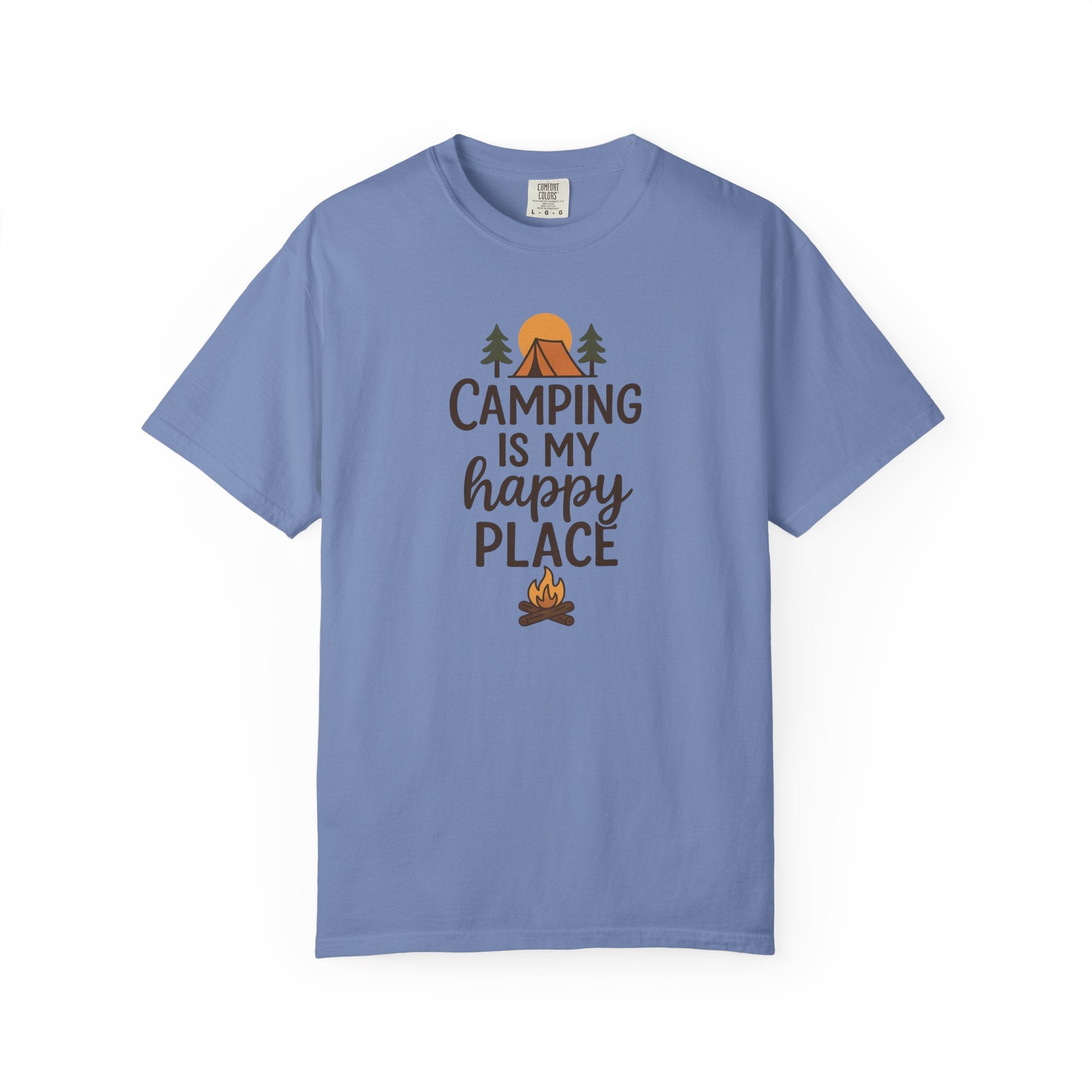 Camping Is My Happy Place T-Shirt Camping Grafik-T-Shirt, Zelt- & Lagerfeuer-Design 5 Farben 100% Baumwolle